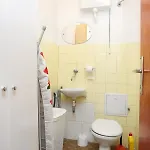 With Wifi - 15541 Apartment Split