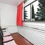 With Wifi - 15541 Apartment Split