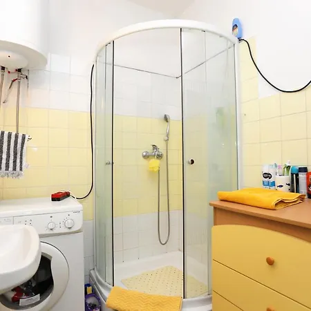 With Wifi - 15541 Apartment