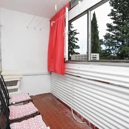 With Wifi - 15541 Apartment Split